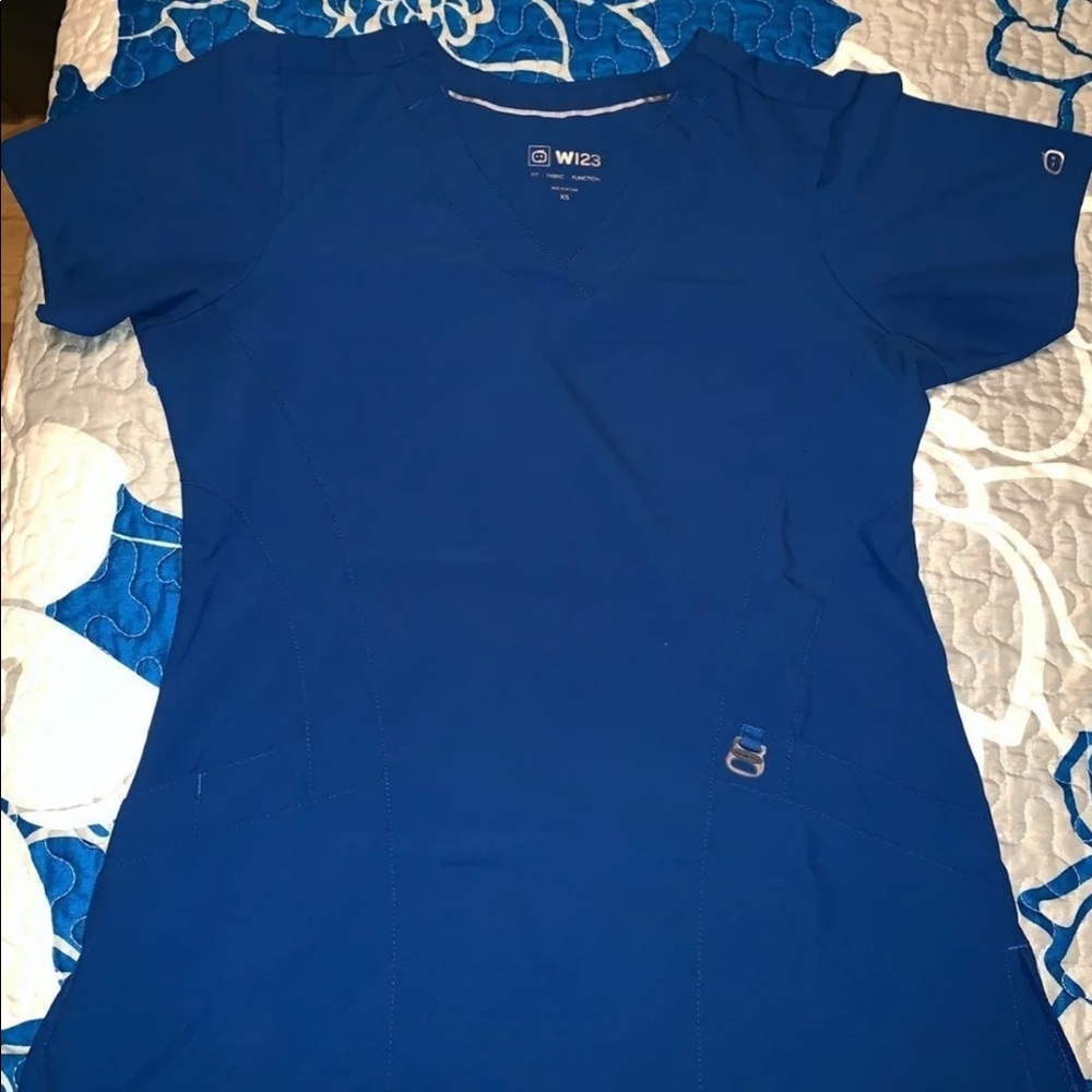 Wonder Wink scrub top.